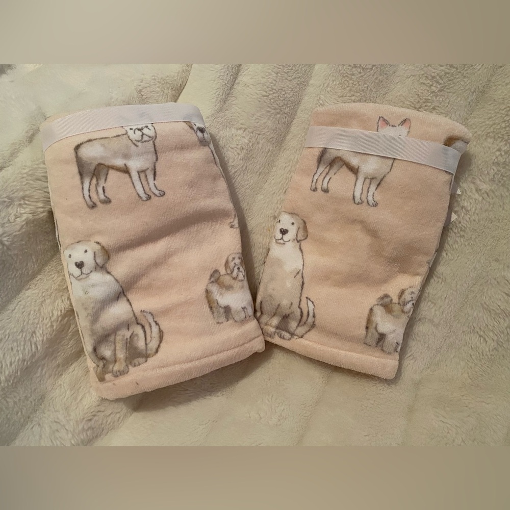 New with Tags Puppy Dog Towel Set
